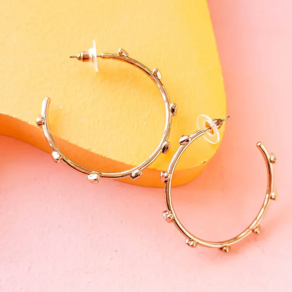 Kendra Scott Gold Hoop Earrings - Picture 3 of 3